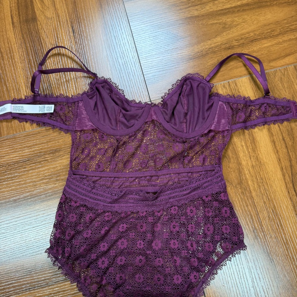 Victorias Secret Plum Purple Floral Lace Teddy Bodysuit Underwire Small - Picture 4 of 7
